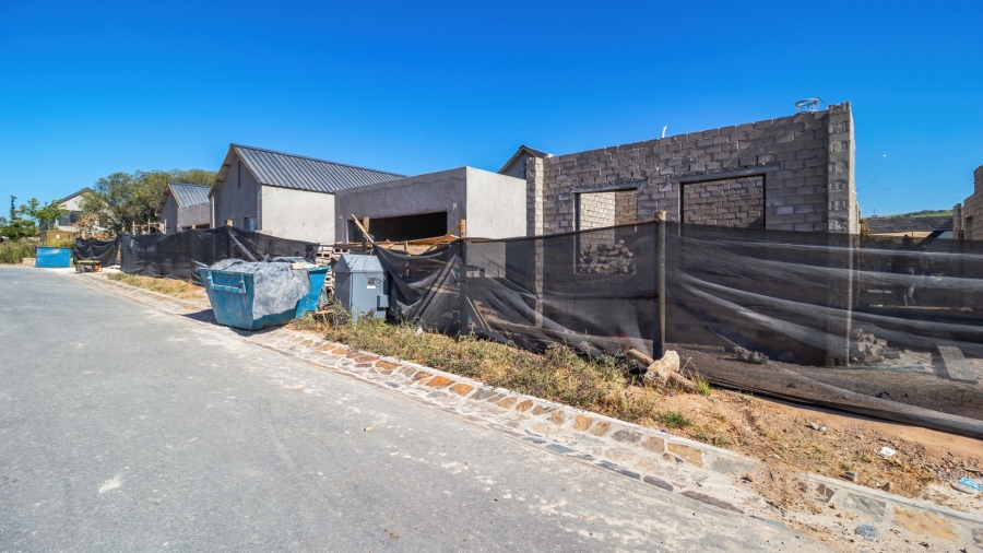 4 Bedroom Property for Sale in Longlands Country Estate Western Cape